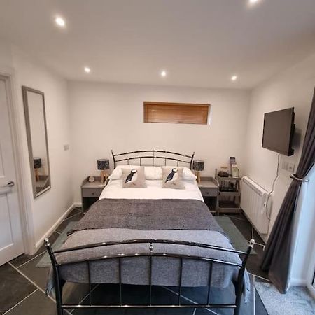 The Den - A Modern, Quirky, Self Contained Unit Lejlighed Braunton Eksteriør billede